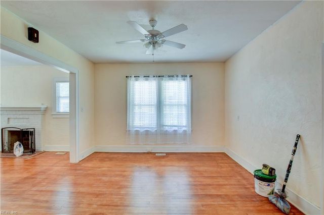 2015 N Mallory ST, Hampton, VA 23664