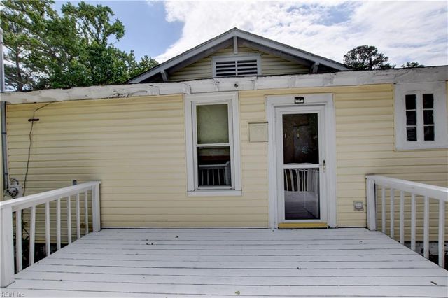 2015 N Mallory ST, Hampton, VA 23664
