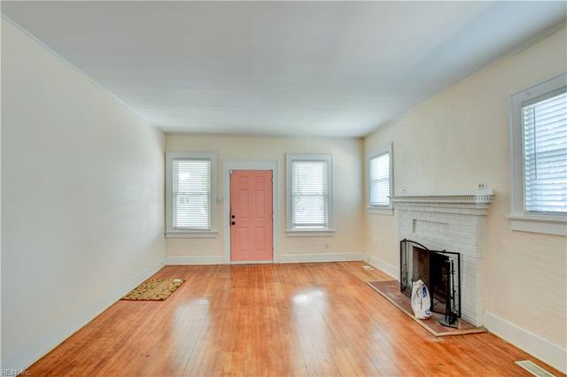 2015 N Mallory ST, Hampton, VA 23664