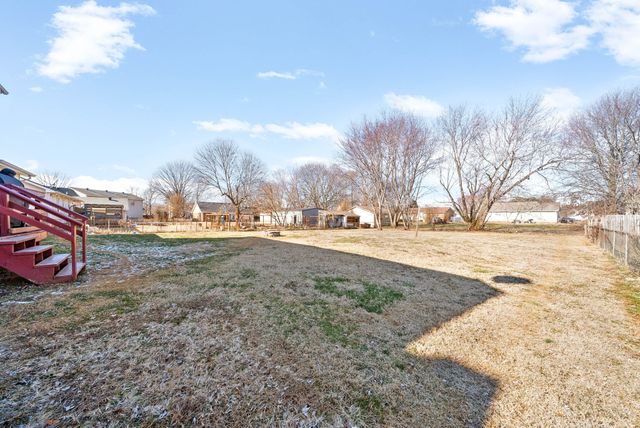 3351 Mallard Dr, Clarksville, TN 37042