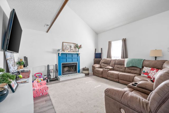 3351 Mallard Dr, Clarksville, TN 37042