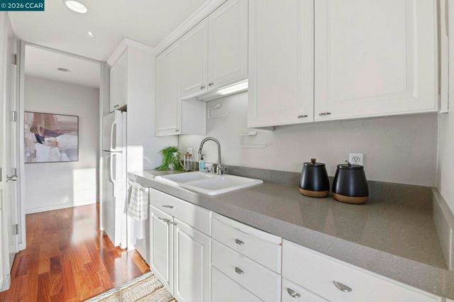 565 565 Bellevue Ave 1403, Oakland, CA 94610