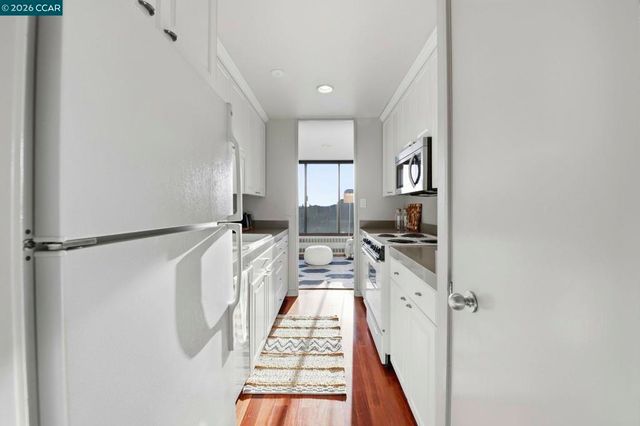 565 565 Bellevue Ave 1403, Oakland, CA 94610