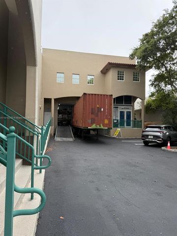 10200 NW 25th St 113, Doral, FL 33172