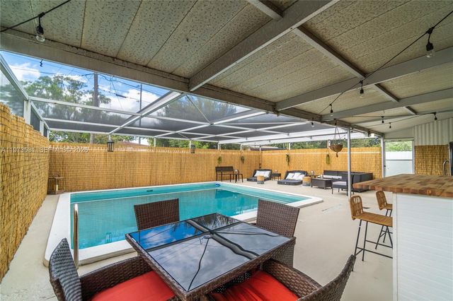 13405 NW 6th Avenue, North Miami, FL 33168