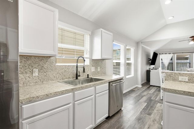 9951 Chimney Swift Lane, Conroe, TX 77385
