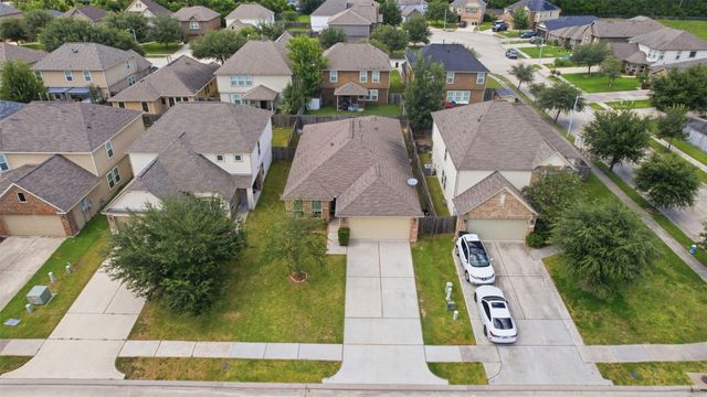 9951 Chimney Swift Lane, Conroe, TX 77385