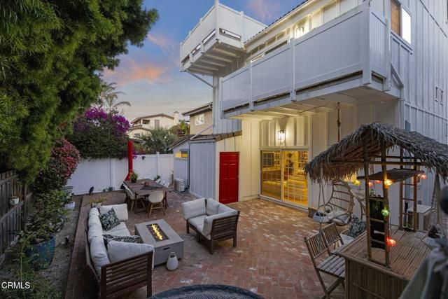 999 Waterbury Lane, Ventura, CA 93001