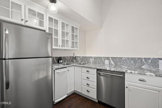 999 Waterbury Lane, Ventura, CA 93001