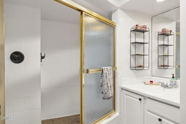 999 Waterbury Lane, Ventura, CA 93001