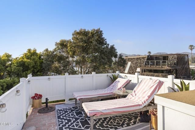 999 Waterbury Lane, Ventura, CA 93001