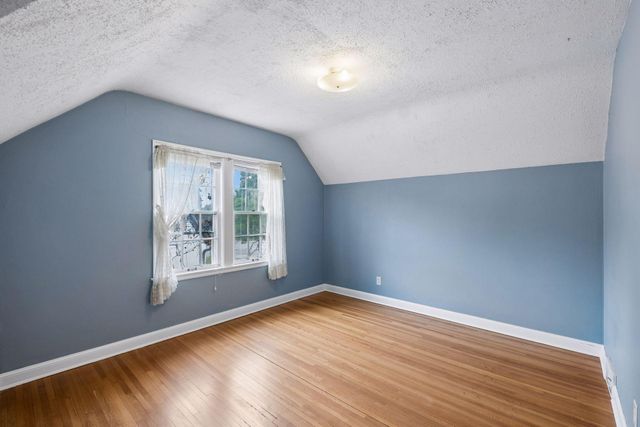 1390 Iowa Avenue W, Falcon Heights, MN 55108