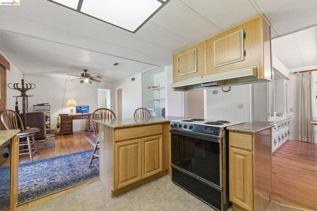 17807 Harper Rd., Big Oak Flat, CA 95305