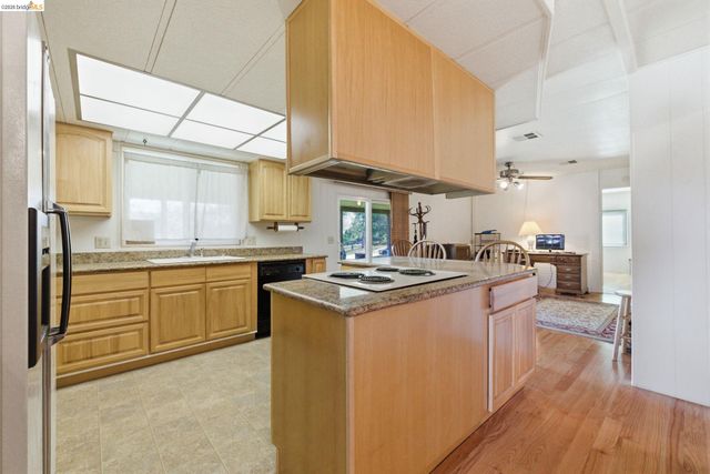 17807 Harper Rd., Big Oak Flat, CA 95305