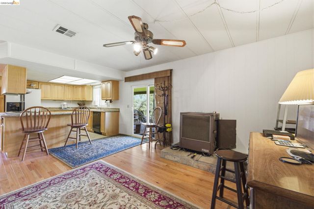 17807 Harper Rd., Big Oak Flat, CA 95305