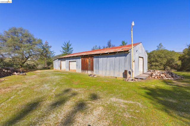 17807 Harper Rd., Big Oak Flat, CA 95305