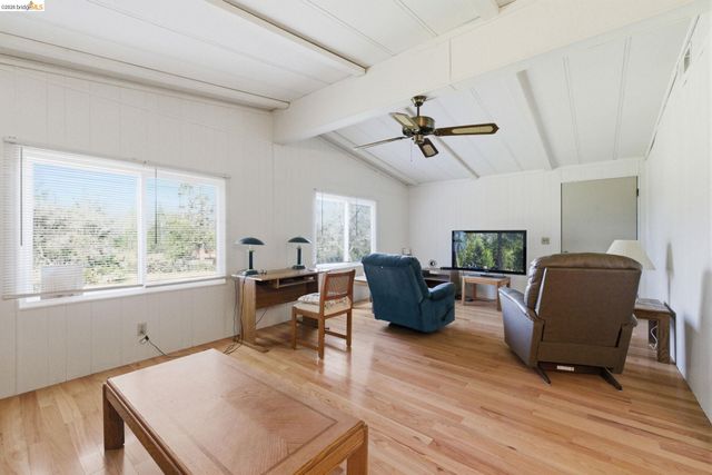 17807 Harper Rd., Big Oak Flat, CA 95305