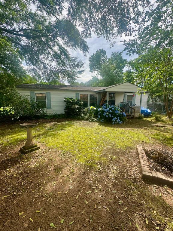 120 Cherry Drive, Roebuck, SC 29376