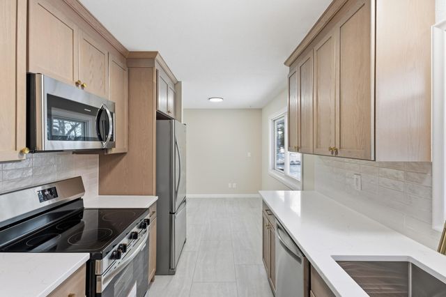 1312 Gary Drive, Saint Paul Park, MN 55071