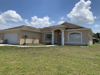 892 SW Duncan Terrace, Port St. Lucie, Port St Lucie, FL 34953
