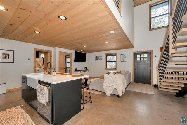 11775 S Hillside St, Solon Springs, WI 54873