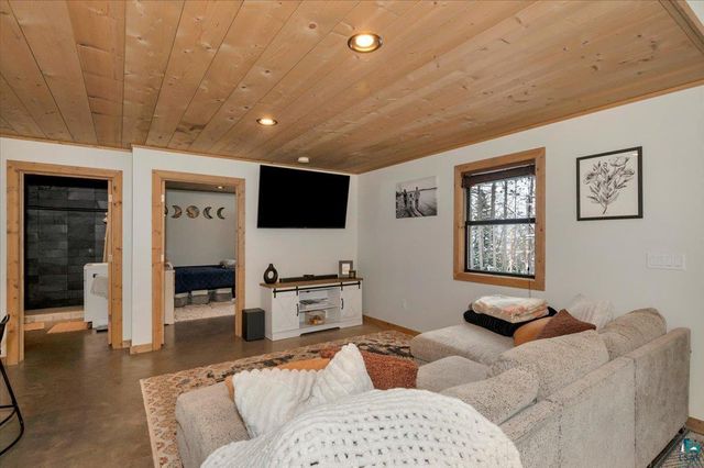 11775 S Hillside St, Solon Springs, WI 54873