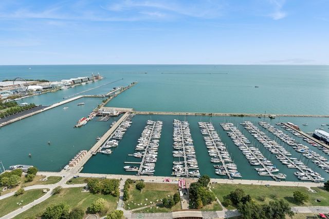 211 N Harbor Drive 3702, Chicago, IL 60601