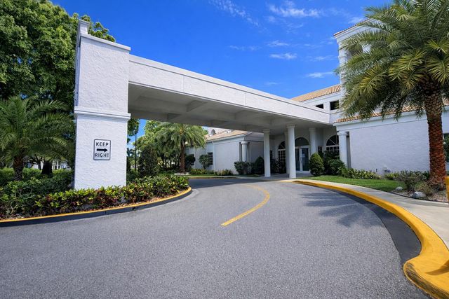 5291 Europa Drive D, Boynton Beach, FL 33437