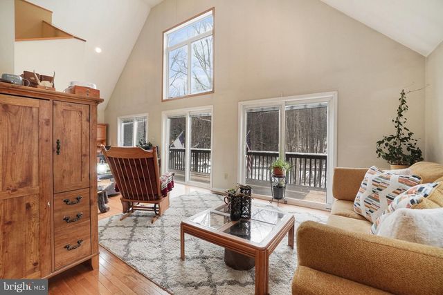 4664 BACK RD, Halifax, PA 17032