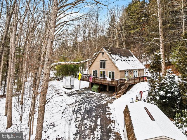 4664 BACK RD, Halifax, PA 17032