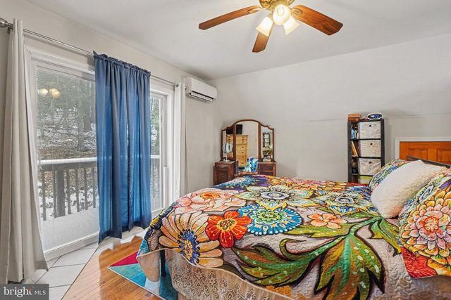 4664 BACK RD, Halifax, PA 17032