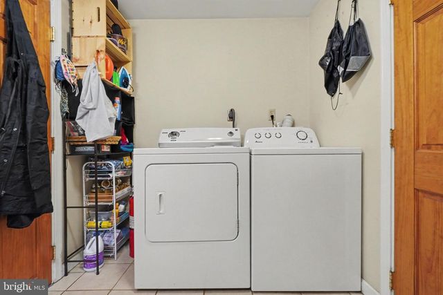 4664 BACK RD, Halifax, PA 17032