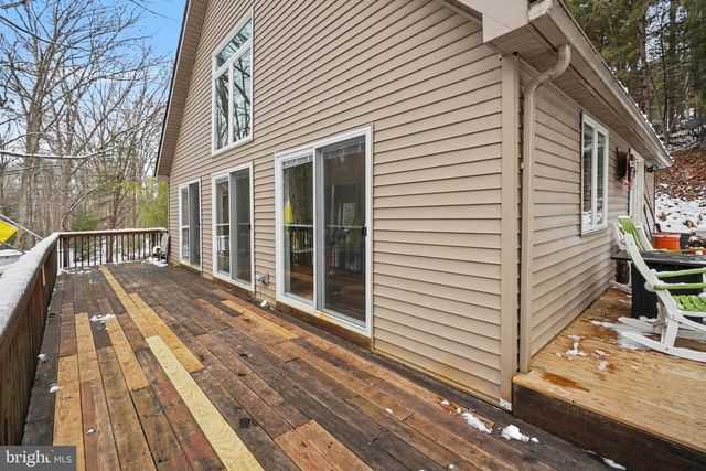 4664 BACK RD, Halifax, PA 17032