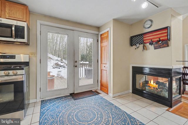 4664 BACK RD, Halifax, PA 17032