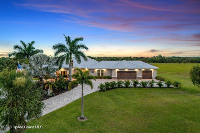 2141 Madden Avenue SW, Palm Bay, FL 32908