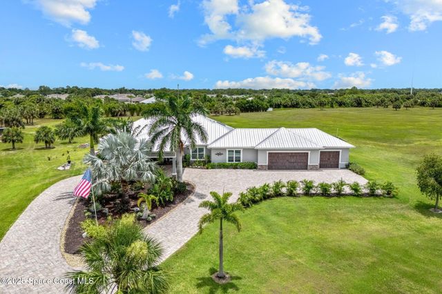 2141 Madden Avenue SW, Palm Bay, FL 32908