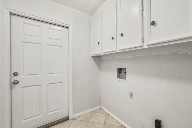 7506 N Hollow Circle, Humble, TX 77396