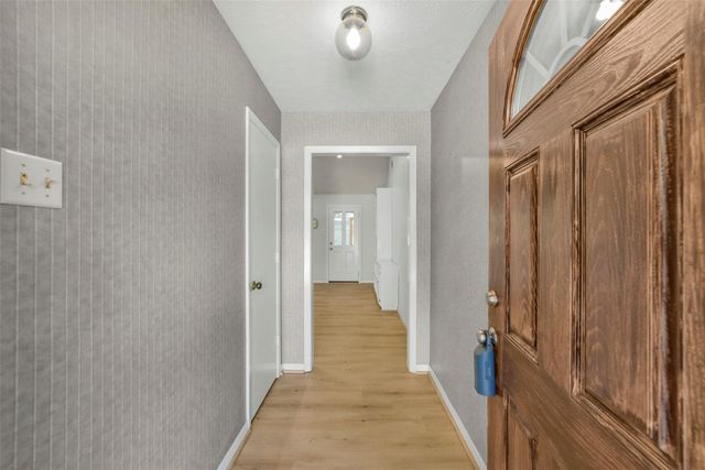 7506 N Hollow Circle, Humble, TX 77396