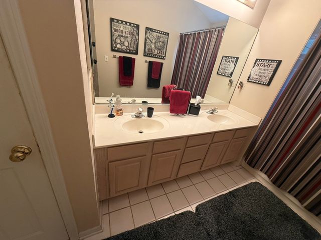 3034 Autumn Lake Drive, Aurora, IL 60504