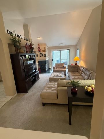 3034 Autumn Lake Drive, Aurora, IL 60504