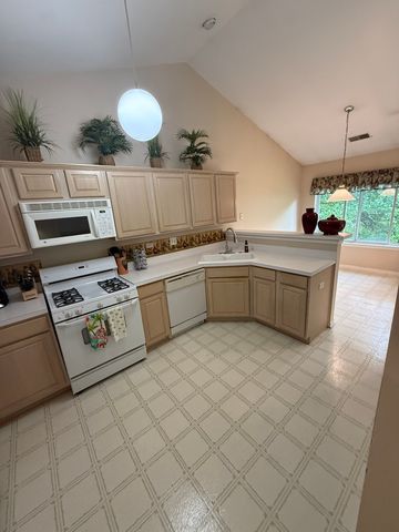 3034 Autumn Lake Drive, Aurora, IL 60504