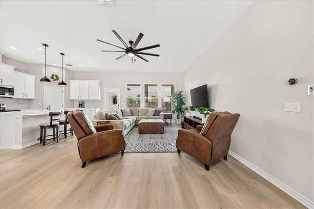 7910 Krypton Dr, Corpus Christi, TX 78414