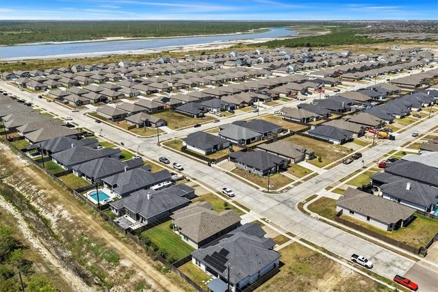 7910 Krypton Dr, Corpus Christi, TX 78414