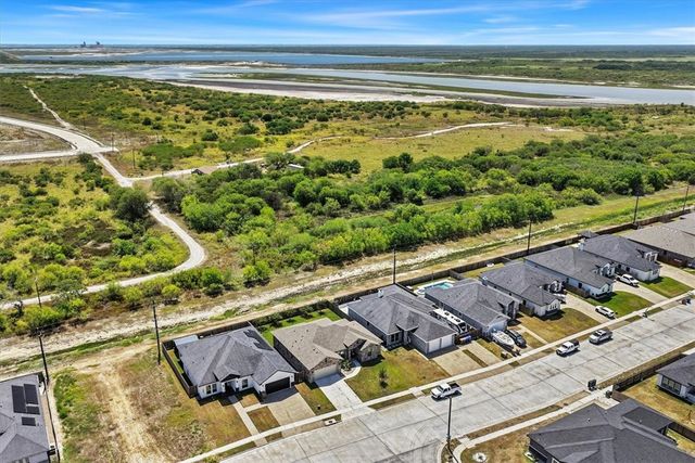 7910 Krypton Dr, Corpus Christi, TX 78414