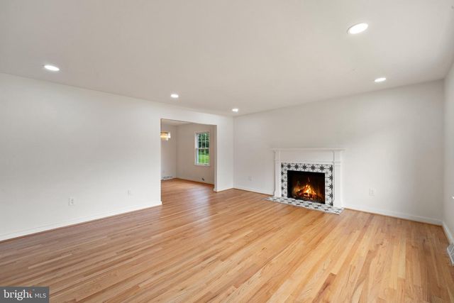 6212 THORNWOOD DR, Alexandria, VA 22310