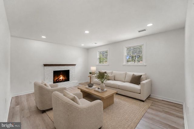 6212 THORNWOOD DR, Alexandria, VA 22310
