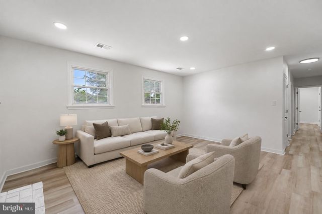 6212 THORNWOOD DR, Alexandria, VA 22310