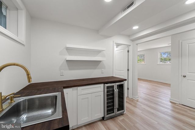 6212 THORNWOOD DR, Alexandria, VA 22310