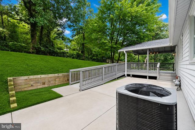 6212 THORNWOOD DR, Alexandria, VA 22310