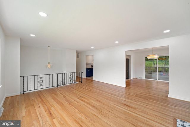 6212 THORNWOOD DR, Alexandria, VA 22310